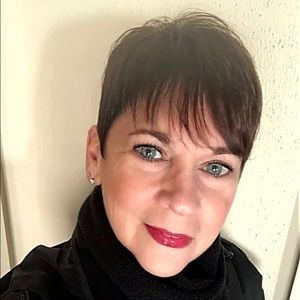 Meet your Posher, Frances